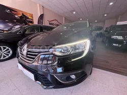 Negro Usado 2018 Renault Mégane GrandTour LIMITED Familiar | 12.990 € (Precio justo)