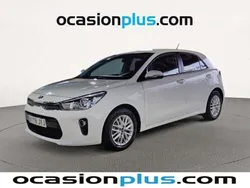 Blanco Usado 2017 Kia Rio Utilitario | 9719 € (Buen precio)
