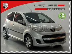 Gris / plata Usado 2010 Peugeot 107 Utilitario | 6990 €