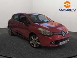 Rojo Usado 2015 Renault Clio IV LIMITED Berlina | 9990 € (Un poco caro)