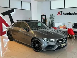 Gris / plata Usado 2019 Mercedes CLA200 Berlina | 31.499 € (Un poco caro)