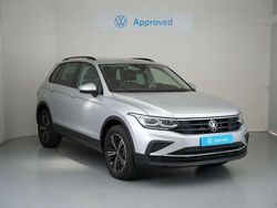 Plateado Usado 2023 VW Tiguan Life SUV | 39.500 € (Caro)