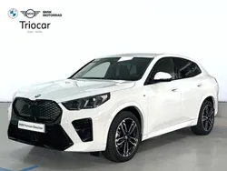 Alpinweiss (sólido) Nuevo 2025 BMW iX2 SUV | 44.900 € (Buen precio)