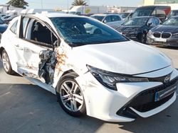 Blanco Usado 2022 Toyota Corolla Active Berlina | 9900 €