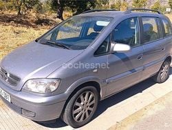 Gris / plata Usado 2004 Opel Zafira Elegance Monovolumen | 2499 € (Precio justo)