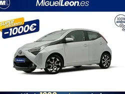 Usado 2022 Toyota Aygo X-play Utilitario | 10.985 € (Buen precio)