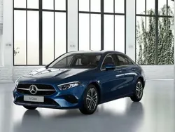 Azul Nuevo 2025 Mercedes A250 Berlina | 43.500 € (Precio justo)