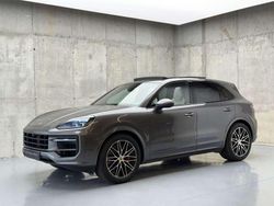 Gris Usado 2023 Porsche Cayenne S SUV | 124.900 €