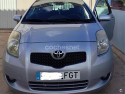 Gris / plata Usado 2006 Toyota Yaris Sol Berlina | 3600 € (Precio justo)