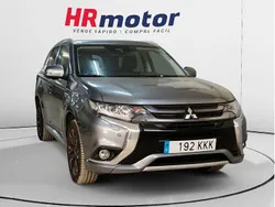 Gris Usado 2018 Mitsubishi Outlander P-HEV SUV | 18.990 € (Precio justo)