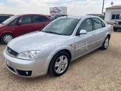 Gris / plata Usado 2001 Ford Mondeo Ghia Berlina | 2800 € (Precio justo)
