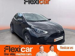 Gris Usado 2024 Toyota Yaris Hybrid Active Berlina | 20.490 € (Precio justo)