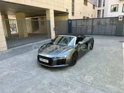 Gris / plata Usado 2019 Audi R8 Spyder Descapotable | 129.990 €