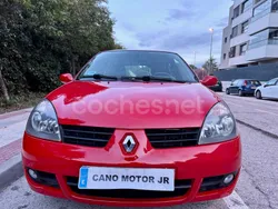 Rojo Usado 2008 Renault Clio II Campus Utilitario | 4500 € (Precio justo)