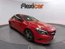 Rojo Usado 2017 Mercedes CLA180 Urban Berlina | 16.290 €