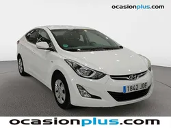 Blanco Usado 2015 Hyundai Elantra Comfort Utilitario | 13.890 €