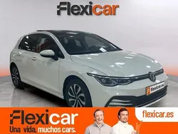 Blanco Usado 2023 VW Golf VIII Life Berlina | 21.490 € (Super precio)