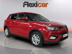 Rojo Usado 2017 Ssangyong Tivoli Limited | 10.990 € (Precio justo)