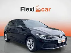 Negro Usado 2021 VW Golf VIII Life Berlina | 17.220 € (Precio justo)