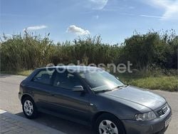 Gris / plata Usado 2002 Audi A3 Ambition Berlina | 3000 € (Buen precio)