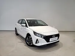 Blanco Usado 2023 Hyundai i20 Berlina | 16.990 € (Precio justo)