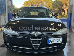 Negro Usado 2008 Alfa Romeo 147 Distinctive Utilitario | 3300 € (Precio justo)