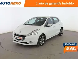 Blanco Usado 2014 Peugeot 208 Allure Utilitario | 8299 € (Precio justo)