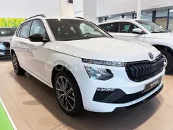 Blanco Nuevo 2025 Skoda Kamiq Sport SUV | 26.900 € (Precio justo)