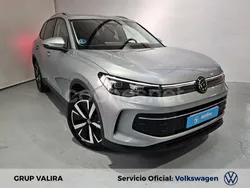 Gris / plata Usado 2024 VW Tiguan SUV | 37.900 € (Un poco caro)