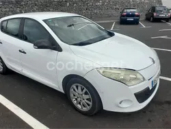 Blanco Usado 2010 Renault Mégane III Dynamique Berlina | 3600 € (Precio justo)