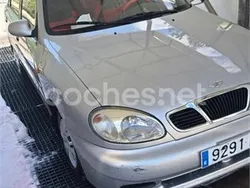 Gris / plata Usado 2002 Chevrolet Lanos Berlina | 2300 €