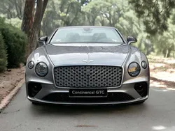 Gris Nuevo 2024 Bentley Continental GT Convertible Mulliner Descapotable | 337.000 €