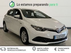 Blanco Usado 2017 Toyota Auris Business Edition Berlina | 15.000 € (Precio justo)