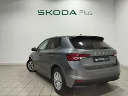 Gris Usado 2024 Skoda Fabia Selection | 16.990 € (Buen precio)