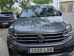 Gris / plata Usado 2022 VW Tiguan Allspace R-line SUV | 33.000 € (Precio justo)