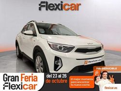 Blanco Usado 2022 Kia Stonic Plus SUV | 14.790 € (Precio justo)