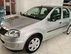 Gris Usado 2010 Dacia Logan Ambiance Berlina | 4100 € (Un poco caro)