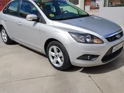 Plata Usado 2009 Ford Focus Titanium Utilitario | 4800 € (Precio justo)