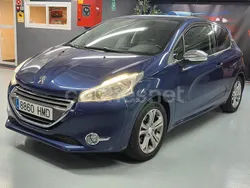 Azul Usado 2012 Peugeot 208 Active Utilitario | 6500 € (Precio justo)