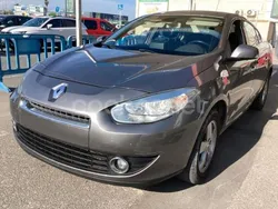 Beige Usado 2012 Renault Fluence Dynamique Berlina | 4490 € (Un poco caro)