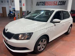 Blanco Usado 2017 Skoda Fabia Ambition Berlina | 6999 € (Super precio)