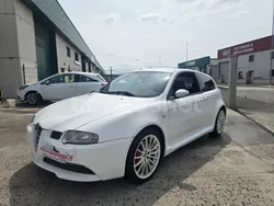 Blanco Usado 2003 Alfa Romeo 147 GTA Utilitario | 11.900 €
