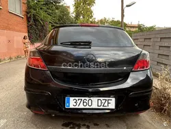 Negro Usado 2006 Opel Astra GTC Sport Berlina | 2850 € (Buen precio)