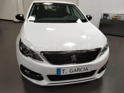 Blanco Usado 2020 Peugeot 308 Access Berlina | 11.400 € (Precio justo)