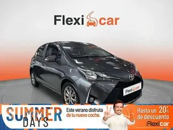 Gris Usado 2020 Toyota Yaris Active Berlina | 12.490 € (Precio justo)