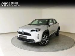 Gris Usado 2024 Toyota Yaris Hybrid Active | 26.400 € (Caro)