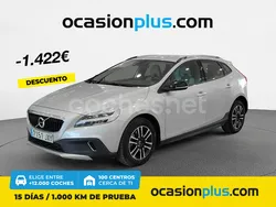 Gris / plata Usado 2017 Volvo V40 CC Momentum Familiar | 15.650 € (Precio justo)