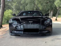 Negro Usado 2018 Aston Martin DB11 Coupe | 154.900 €