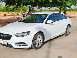 Blanco Usado 2020 Opel Insignia Selective Berlina | 16.990 € (Un poco caro)