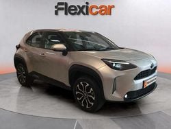 Gris Usado 2024 Toyota Yaris Hybrid Active | 19.490 € (Buen precio)